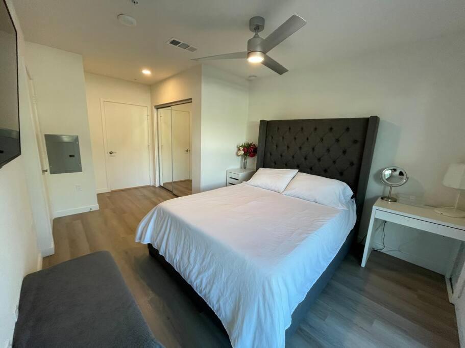Luxurious Apartment Bardeen New Port Beach 1 Bedroom Irvine Bagian luar foto